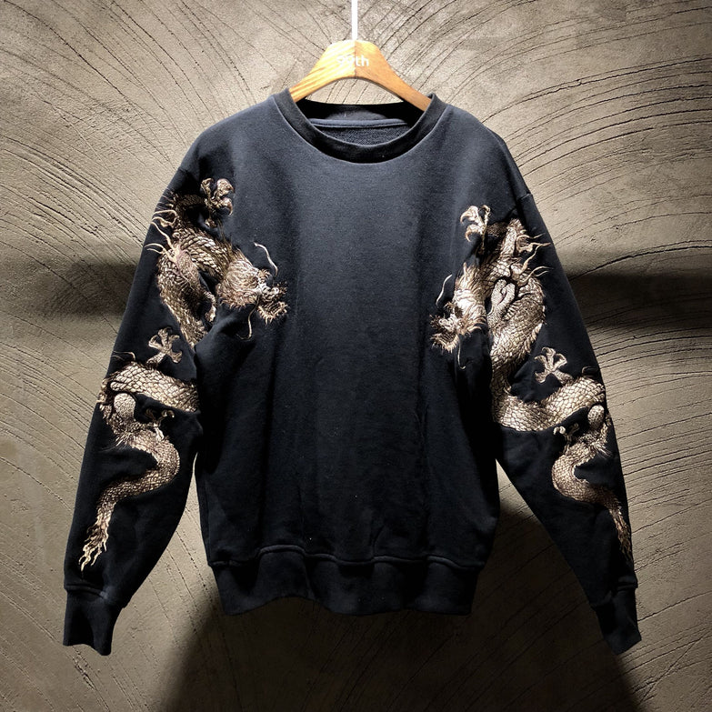 Men's embroidered crew neck sweatshirt