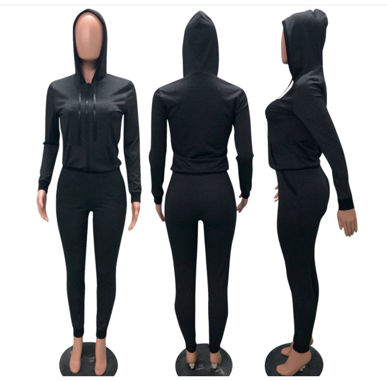 Long sleeve sports suit